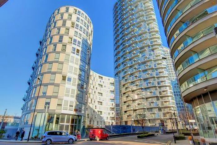Studio To Rent In Charrington Tower, Fairmont Avenue, Canary Wharf, London, E14