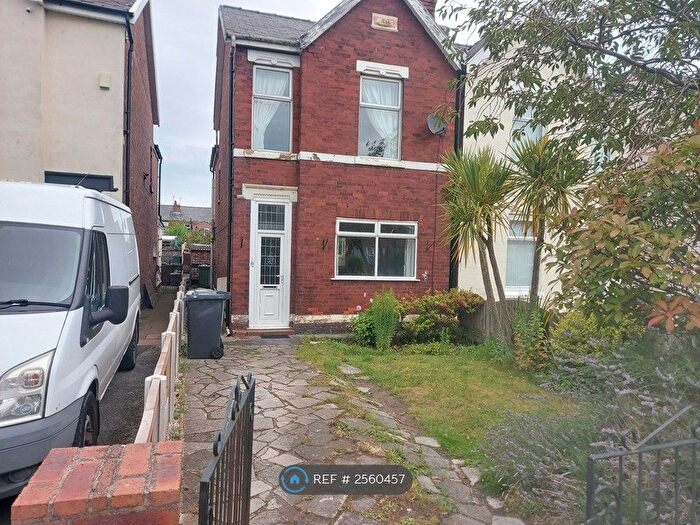 4 Bedroom Semi-Detached House To Rent In Heysham Road, Southport, PR9