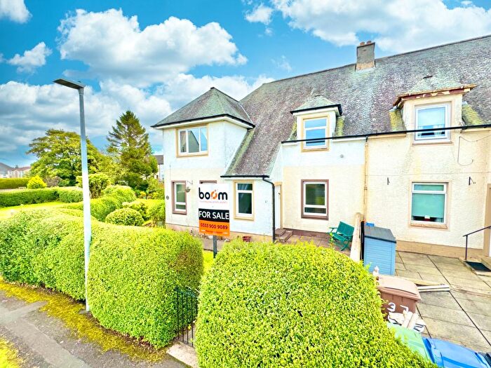 3 Bedroom Flat For Sale In Fulwood Avenue, Linwood, PA3