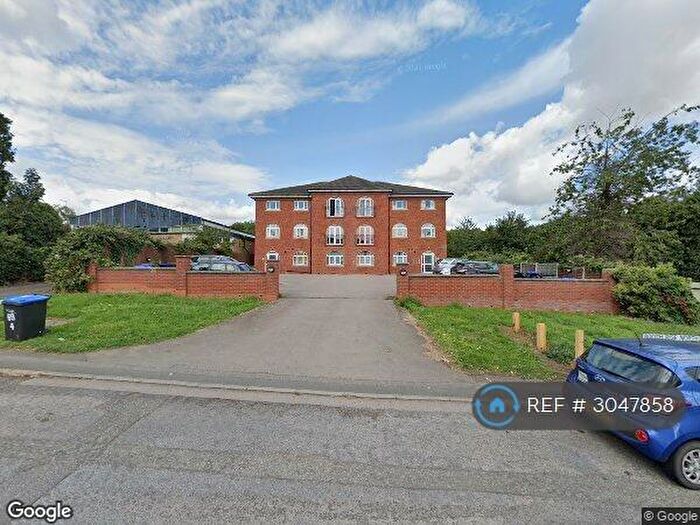1 Bedroom Flat To Rent In Booth Rise, Northampton, NN3