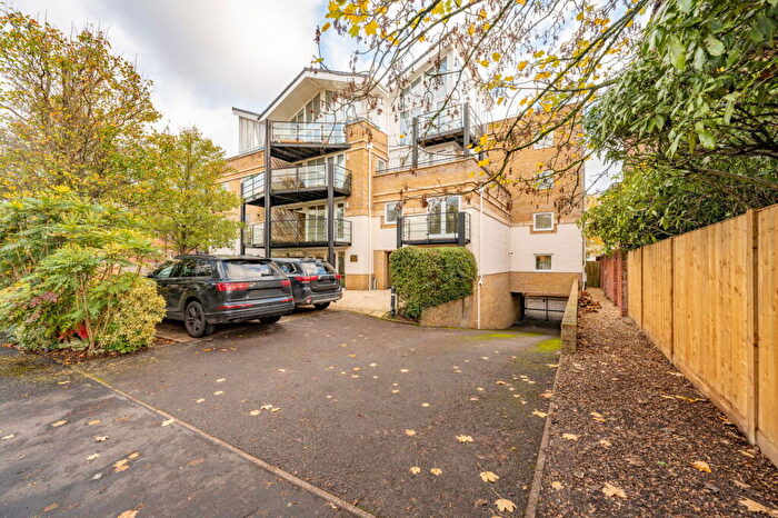 2 Bedroom Flat To Rent In Winn Road, Southampton, SO17