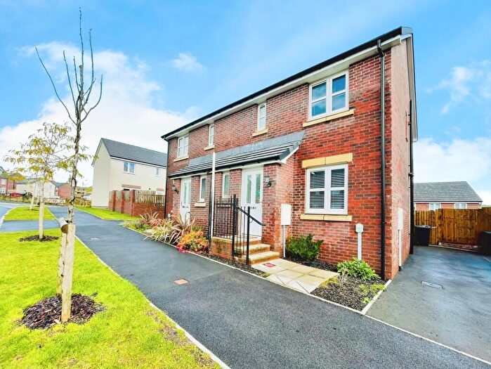 3 Bedroom Semi-Detached House To Rent In Carn Y Cefn, Ebbw Vale, NP23