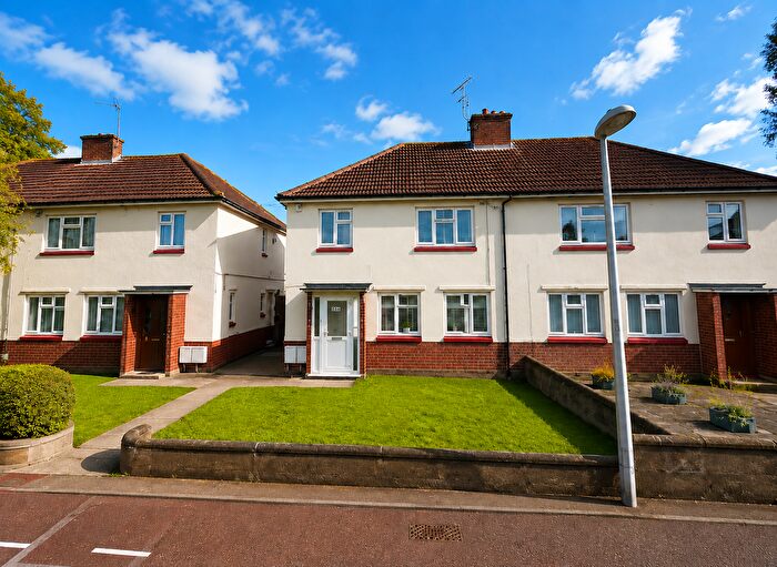 2 Bedroom Flat To Rent In Hooks Hall Drive, Dagenham, Essex, RM10