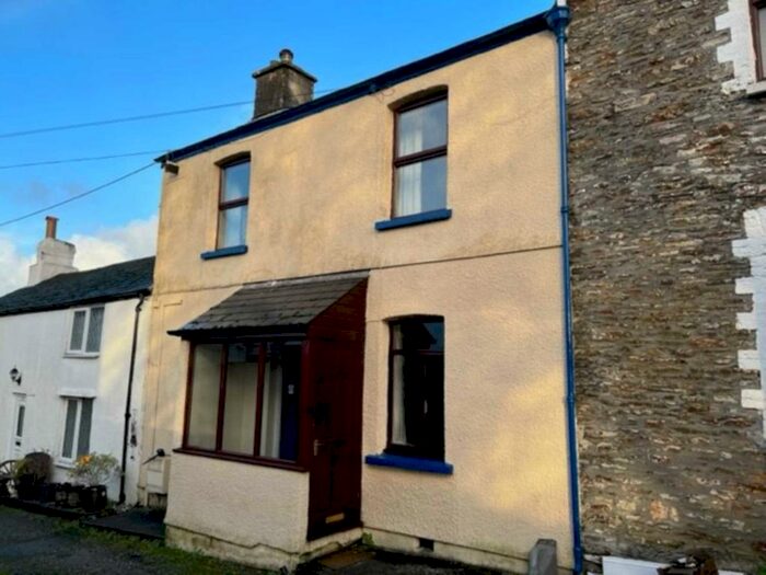 3 Bedroom Terraced House To Rent In Bowling Green, PL17