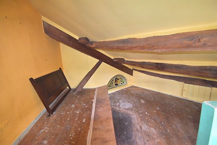 1 Bedroom End Of Terrace House For Sale In Church Street, Hayfield, High Peak, Derbyshire, SK22