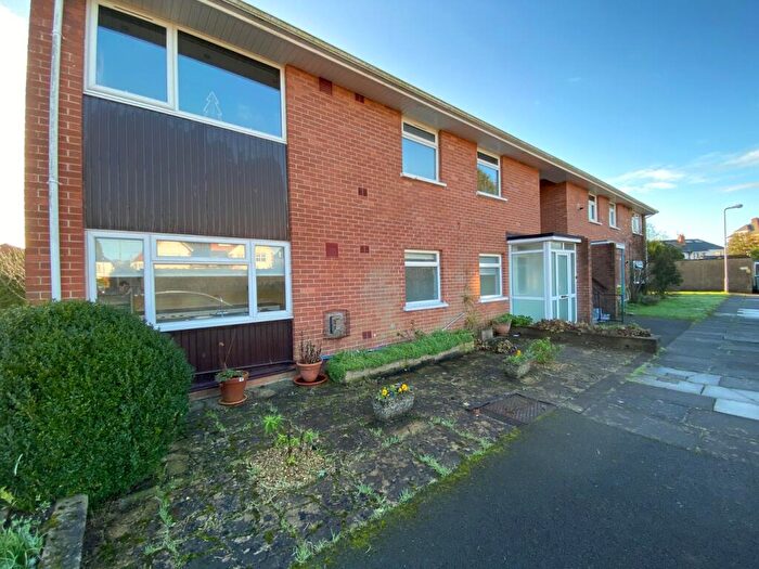 3 Bedroom Maisonette To Rent In Bishop's Close, Whitchurch, Cardiff, CF14
