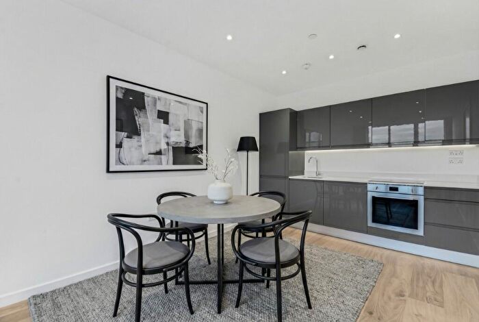 1 Bedroom Flat To Rent In **Limited Offer: Weeks Rent Free - Sunrise Parkway, Milton Keynes, MK14