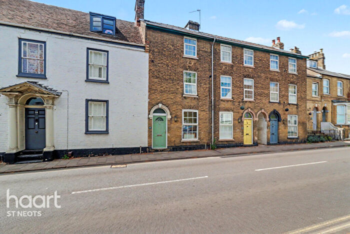 2 Bedroom Terraced House For Sale In Ermine Street, Huntingdon, PE29