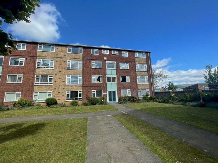 2 Bedroom Duplex To Rent In Elmwood Court, St Nicholas Road, Radford, Coventry, West Midlands, CV1