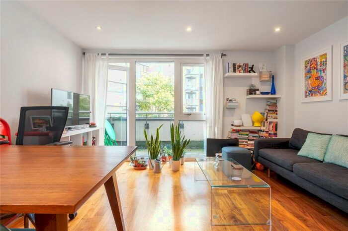 2 Bedroom Apartment To Rent In Clerkenwell Road, London, EC1M