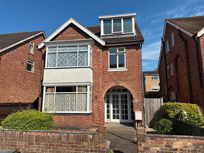 1 Bedroom Flat To Rent In Glentworth Crescent, Skegness, PE25