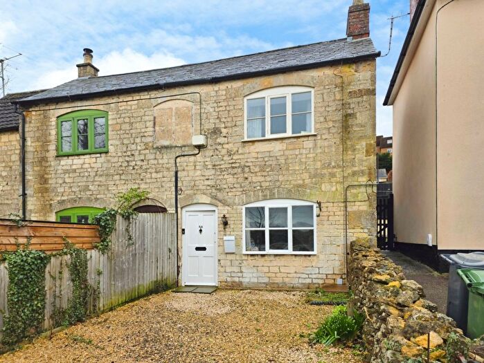 1 Bedroom Cottage For Sale In Summer Street, Stroud, GL5