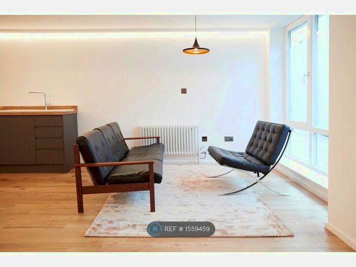 1 Bedroom Flat To Rent In Ground Floor Development, London, SE8