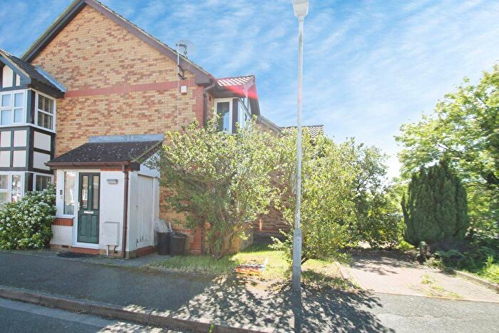 1 Bedroom End Of Terrace House To Rent In Elliott Avenue, Ruislip, HA4