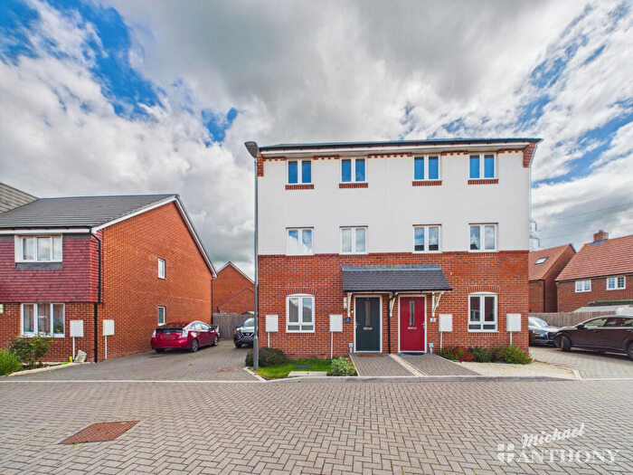 3 Bedroom Semi Detached House For Sale In Finch Street, Kingsbrook, HP22
