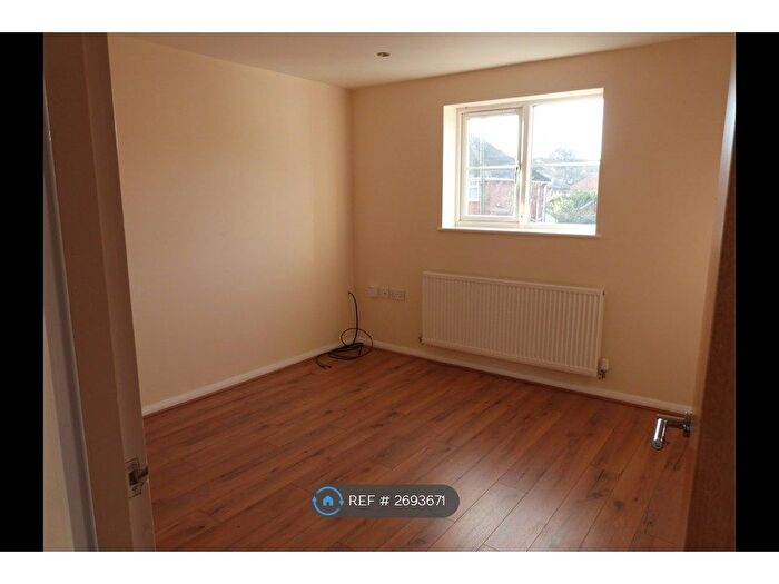 2 Bedroom Flat To Rent In Violet House, Nottingham, NG10