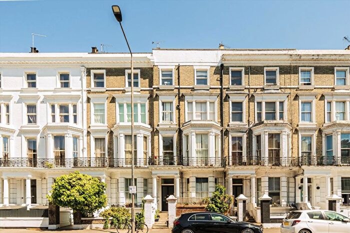 2 Bedroom Flat For Sale In Holland Road, West Kensington, W14