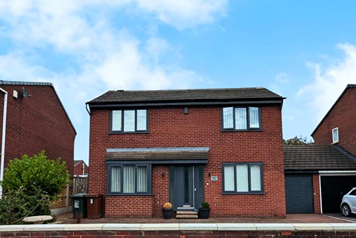 4 Bedroom Link Detached House For Sale In Elvaston House, Morley, LS27