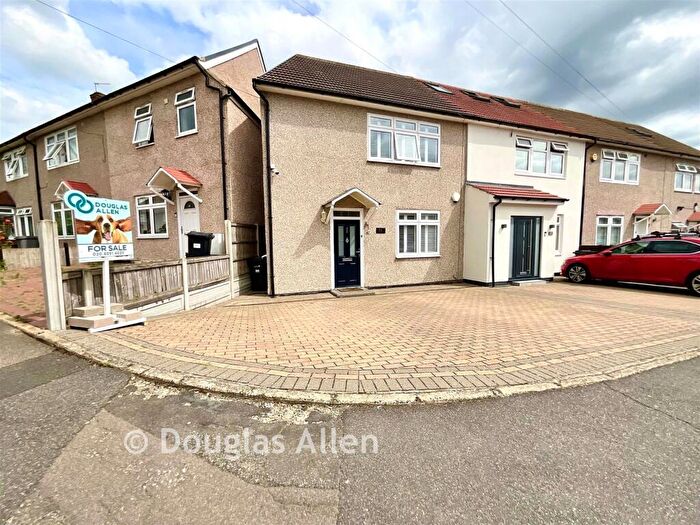 2 Bedroom End Of Terrace House For Sale In Arrowsmith Path, Chigwell, Essex, IG7
