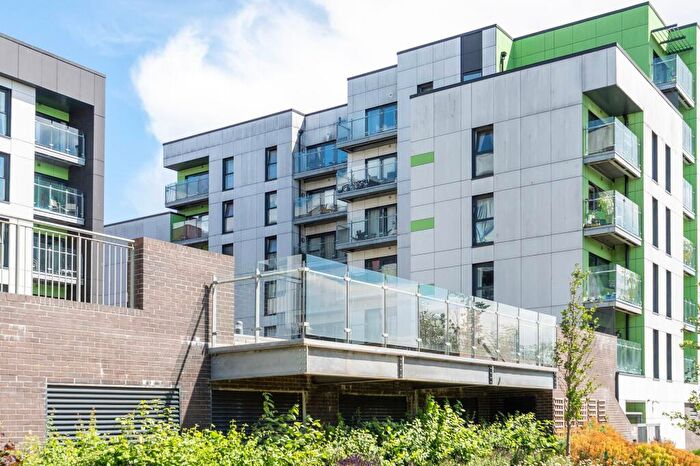 2 Bedroom Flat For Sale In Geoffrey Watling Way, Norwich, NR1