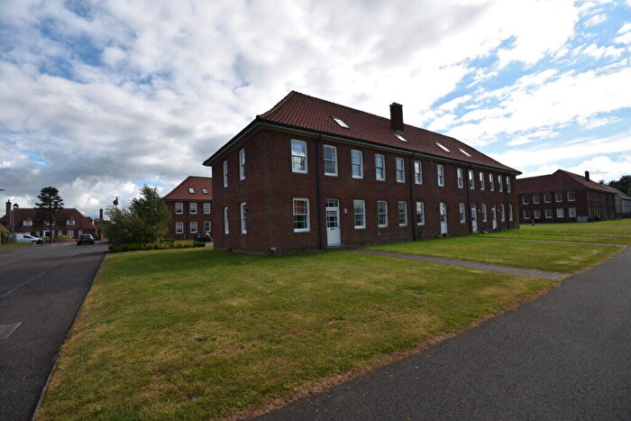 3 Bedroom Town House For Sale In Robertson Drive, Lanark, ML11