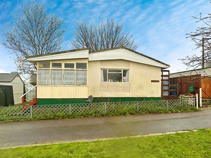 2 Bedroom Park Home For Sale In Heath Farm Park, Barford St. Martin, Salisbury, SP3