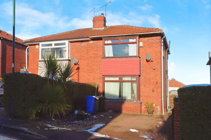 2 Bedroom Semi-Detached House For Sale In Newlands Avenue, Sheffield, South Yorkshire, S12