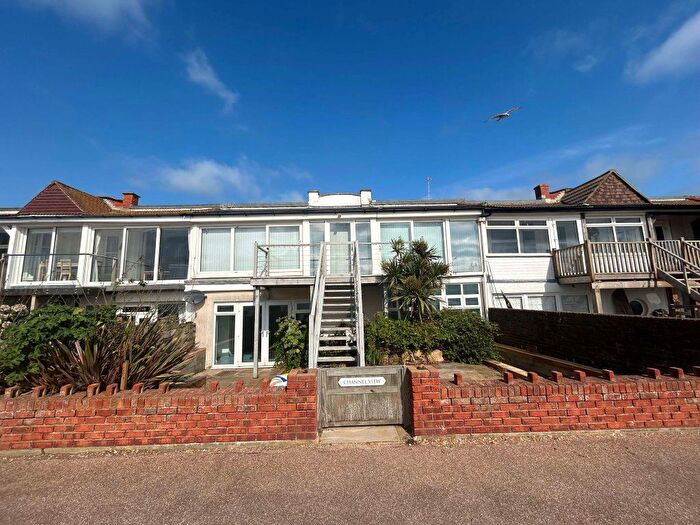 3 Bedroom Flat To Rent In Channel View, Bexhill On Sea, TN40
