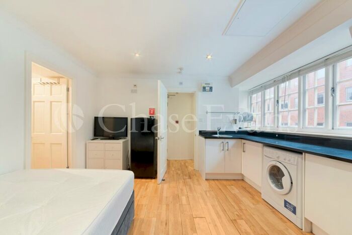 Studio To Rent In Alie Street, Aldgate, London, E1