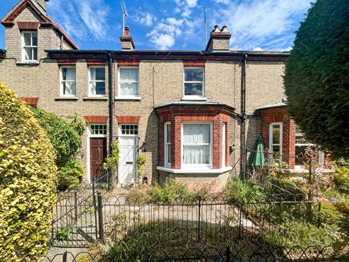 3 Bedroom Terraced House For Sale In West View, Cambridge, CB3