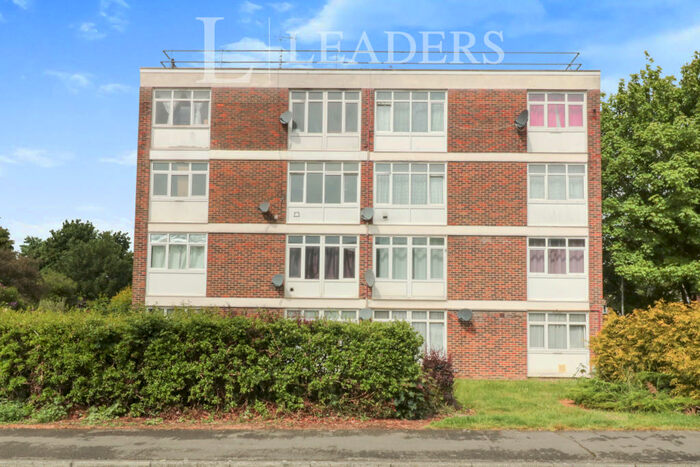 1 Bedroom Flat To Rent In Hare Street Springs, CM19