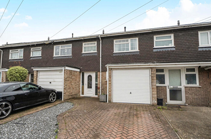 3 Bedroom Terraced House For Sale In Salford Close, Reading, Berkshire, RG2