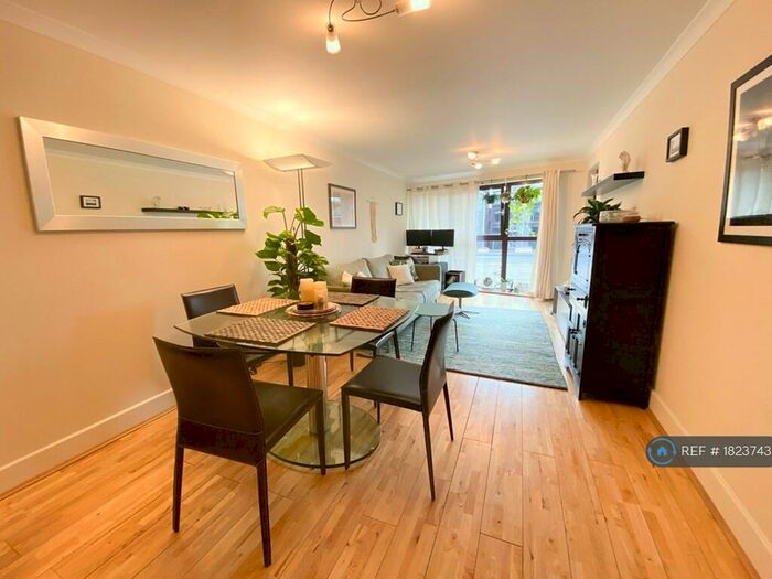 2 Bedroom Flat To Rent In Beregaria Court, London, SE11