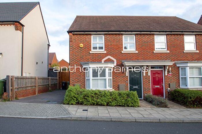 3 Bedroom End Of Terrace House To Rent In Croucher Avenue, Swanscombe, DA10