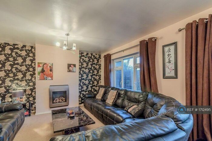 3 Bedroom Semi-Detached House To Rent In Keriston Avenue, Churchdown, Gloucester, GL3