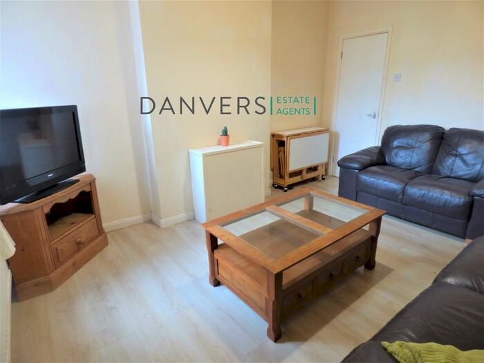 4 Bedroom Terraced House To Rent In Ullswater Street, Leicester, LE2