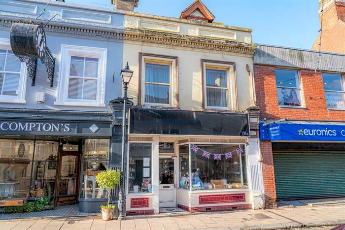 2 Bedroom Flat To Rent In Preston Street, Faversham, ME13