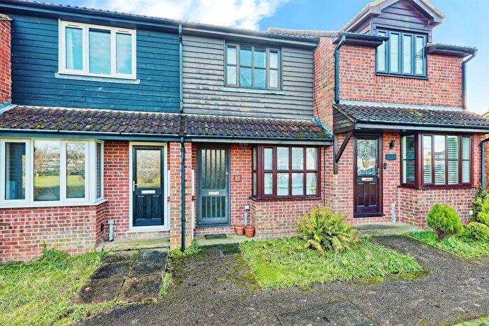 2 Bedroom Semi-Detached House For Sale In Market View, Aylesham, Canterbury, CT3