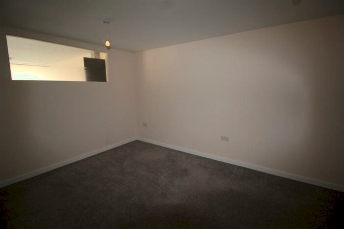 2 Bedroom Apartment To Rent In St Edmunds House, Rope Walk, Ipswich, IP4