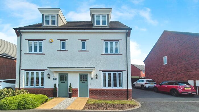 3 Bedroom Semi-Detached House For Sale In Willow Drive, Penkridge, Stafford, ST19