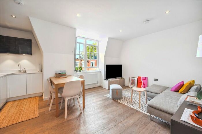 2 Bedroom Flat To Rent In Wakefield Road, Richmond, TW10
