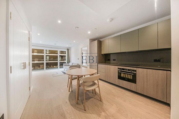 1 Bedroom Flat To Rent In Chelsea Botanica, Watermeadow Lane, Fulham, SW6