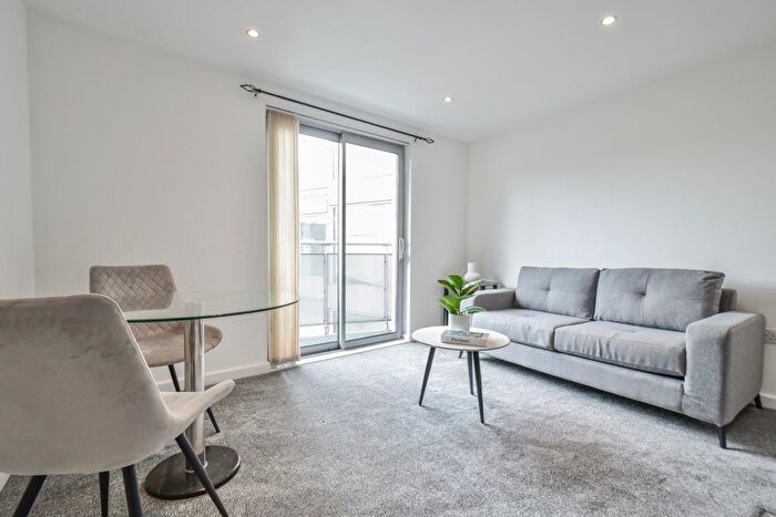 1 Bedroom Flat To Rent In Neptune Street, Leeds, LS9