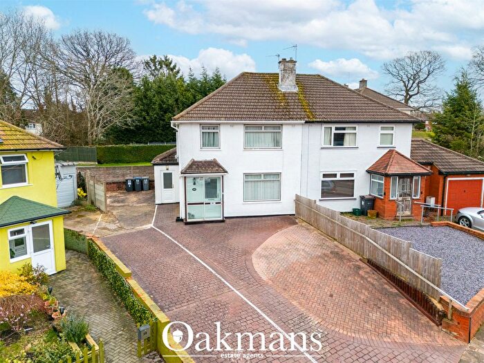 3 Bedroom Semi Detached House For Sale In Shipston Road, Birmingham, B31