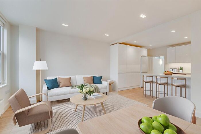 2 Bedroom Flat To Rent In Normanton Avenue, London, SW19