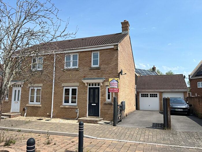 3 Bedroom Semi-Detached House For Sale In Kempe Way, BS24