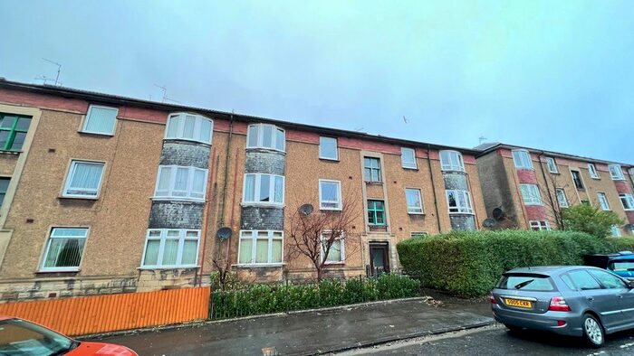 2 Bedroom Flat To Rent In 144 Dorchester Avenue, Glasgow G12