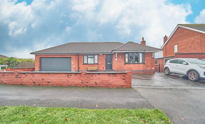 2 Bedroom Detached Bungalow For Sale In Hall Road, Burbage, Hinckley, LE10