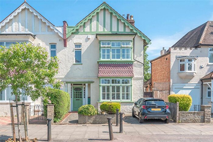 5 Bedroom Semi-Detached House For Sale In Church Lane, London, N2