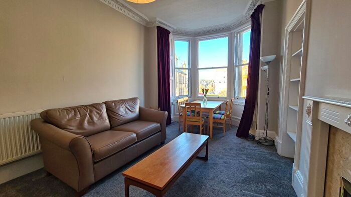 2 Bedroom Flat To Rent In Comiston Road, Morningside, Edinburgh, EH10